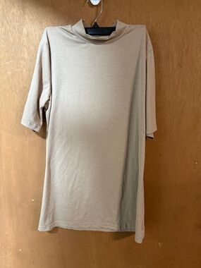 Women's Short Sleeve Mock Neck Tee in Tan